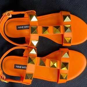 Nine West. Studded Flat Sandals. Size 5. New. Orange.